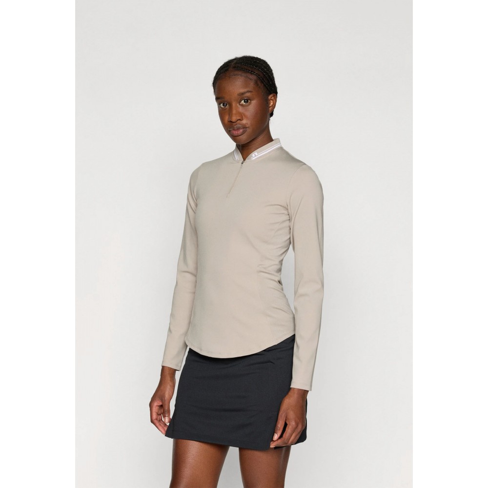 J.L Harper Quarter Zip Mid Layer - String